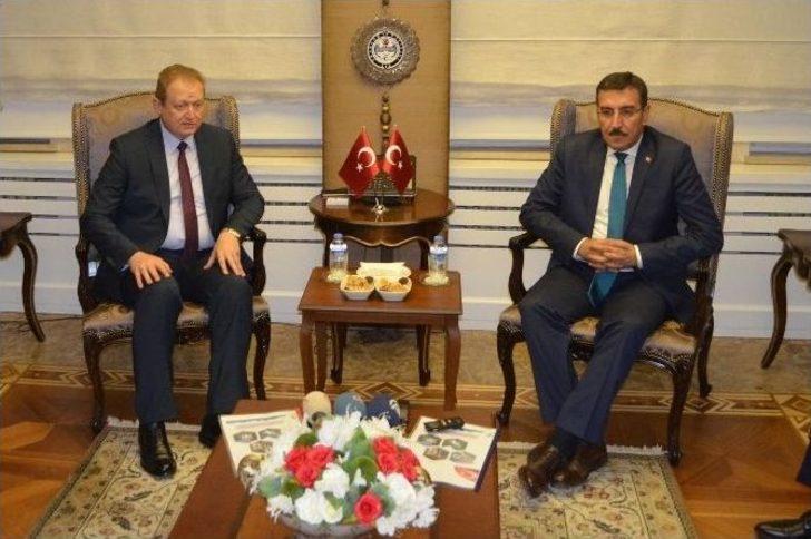 Gümrük Bakanı Tüfenkci, Trabzon’da G4