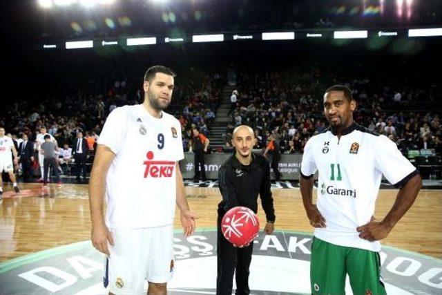 Darüşşafaka Doğuş - Real Madrid Maçında Minik Özel Sporculara Destek