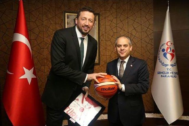 Türkiye Basketbol Federasyonu, Bakan Kılıç'ı Ziyaret Etti