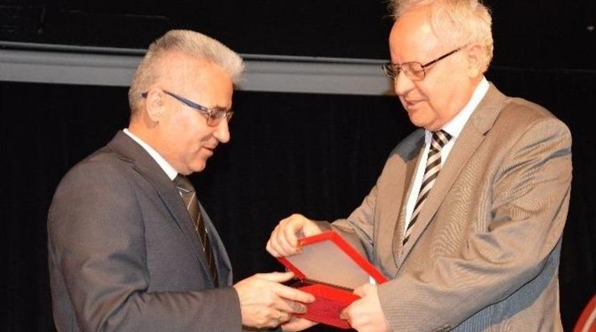 İstanbul Yeni Y&uuml;zyıl &Uuml;niversitesinde &rsquo;yargıda Savcılık Makamının Rol&uuml;&rsquo; Konferansı