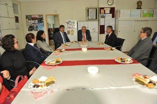 Vali Ahmet Hamdi Nayir: Sevilen Her İş Başarı, Başarı Da Beraberinde Mutluluk Getirir 2