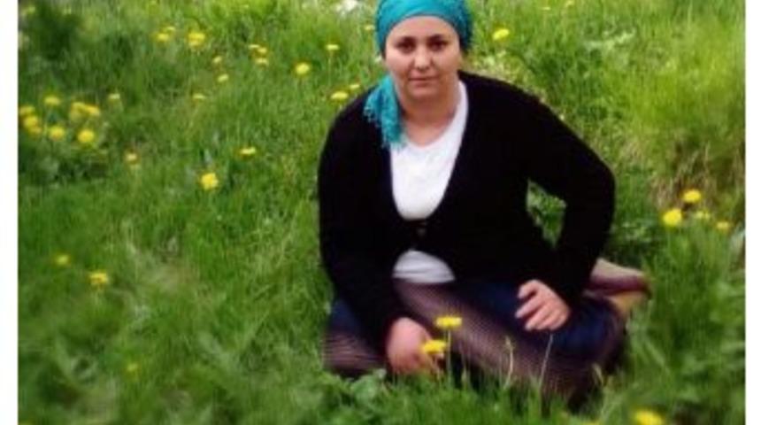 Y&uuml;ksekova'da 3 &Ccedil;ocuk Annesi Bı&ccedil;aklanarak &Ouml;ld&uuml;r&uuml;ld&uuml;