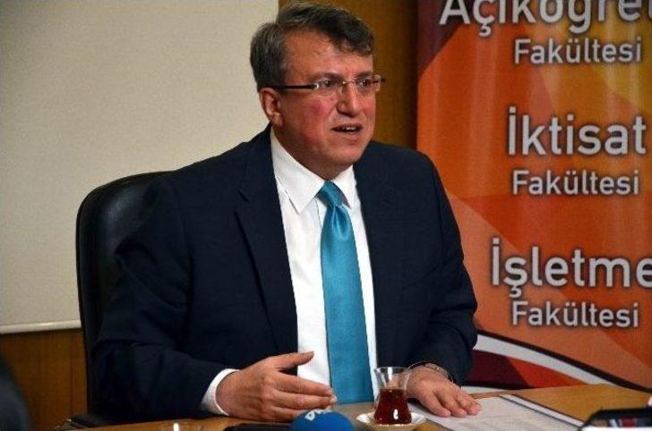 Prof. Dr. Güney, Aöf’ün Eskişehir’de Yaşayan Başarılı Öğrencileriyle Buluştu G2