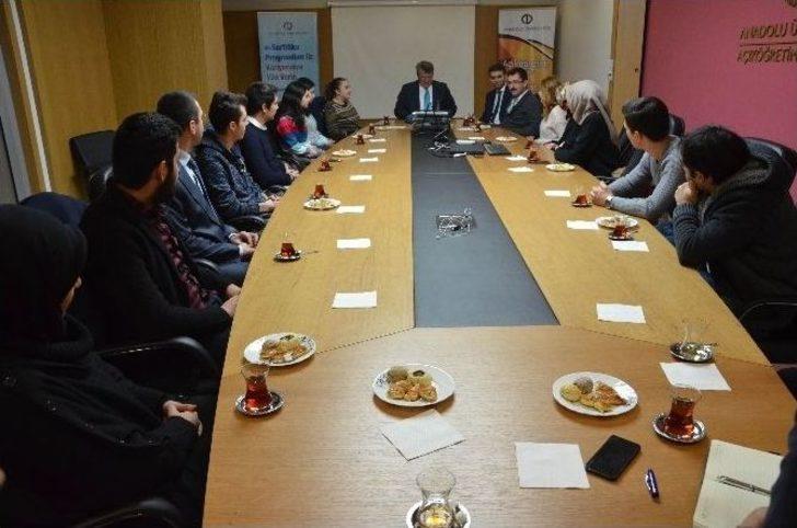 Prof. Dr. Güney, Aöf’ün Eskişehir’de Yaşayan Başarılı Öğrencileriyle Buluştu G5