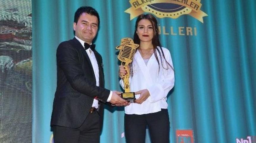 Tarihi Dokusuna Sahip &Ccedil;ıkan G&ouml;yn&uuml;k&rsquo;e Anlamlı &Ouml;d&uuml;l