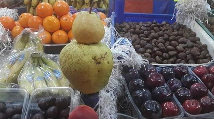 G&ouml;renleri Hayrete D&uuml;ş&uuml;ren 1 Kilogramlık Armut