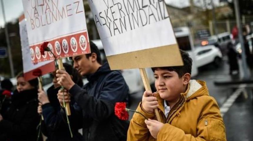 Şehitler Tepesi'ne Ziyaretler Devam Ediyor