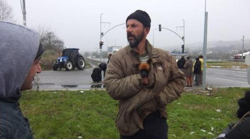 Kazada Yaralanan S&uuml;r&uuml;c&uuml;n&uuml;n K&ouml;peğine Sahip &Ccedil;ıktı