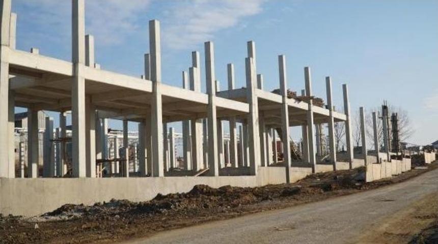 Keşan'da Inşaattan D&uuml;şen 2 Iş&ccedil;i Yaralandı