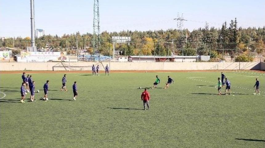 Şehitkamil Belediyespor Adıyaman 1954 Ma&ccedil;ına Hazırlanıyor