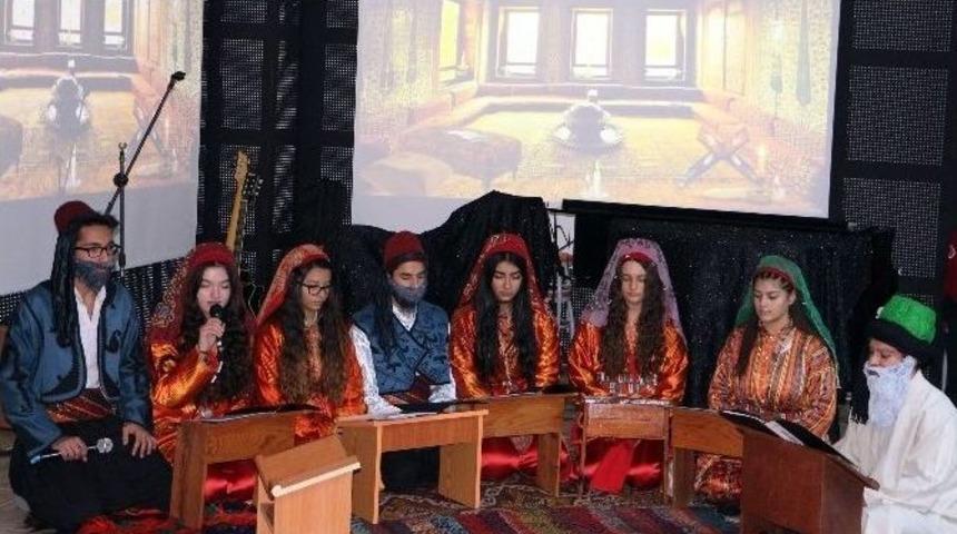 Mevlana&rsquo;nın 743. Vuslat Yıld&ouml;n&uuml;m&uuml;