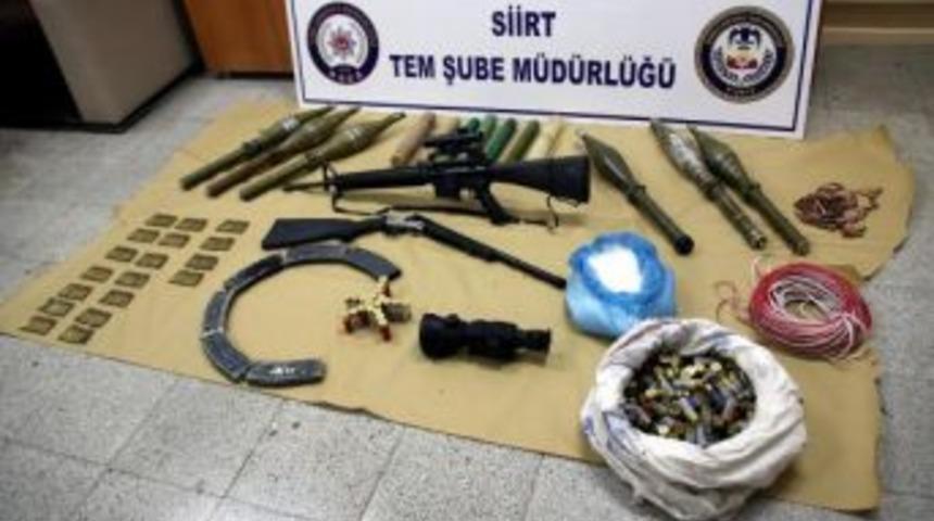 Siirt'te Bir Evde Pkk Cephaneliği Ele Ge&ccedil;irildi
