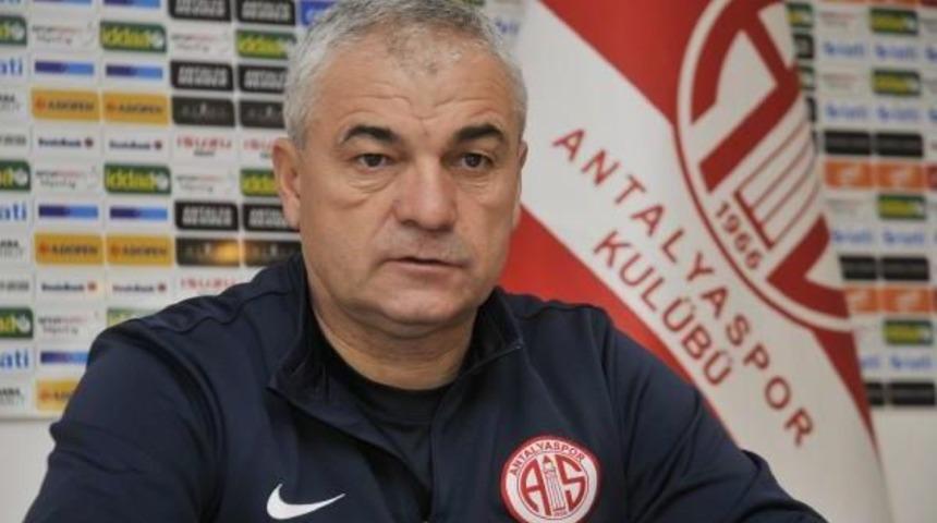 Antalyaspor Teknik Direkt&ouml;r&uuml; &Ccedil;alımbay: "eto'o'ya Transfer Teklifi Yok"
