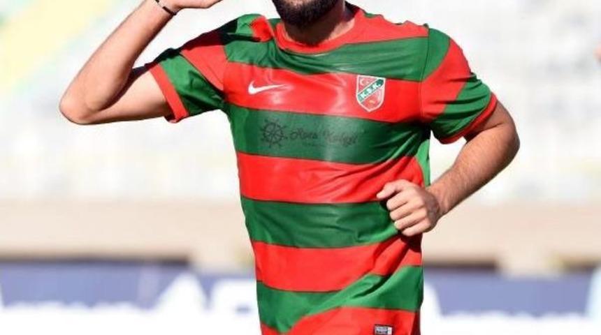 Karşıyaka-Menemen Belediyespor Ma&ccedil;ında Can'la G&ouml;khan Rekabeti