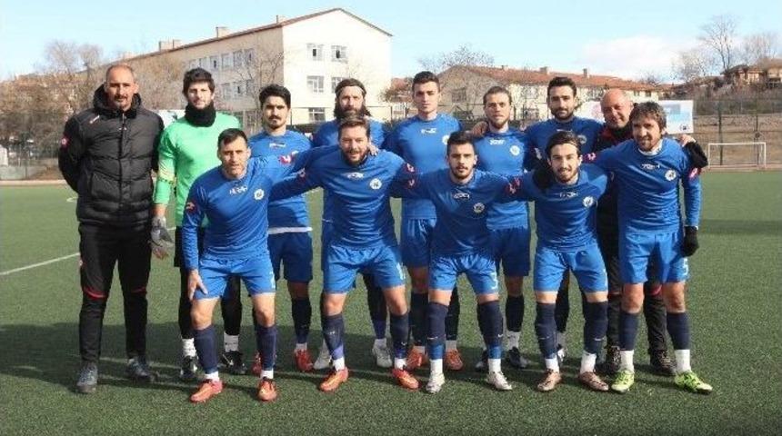 Yenimahalle Belediyespor S&uuml;per Amat&ouml;r Lig&rsquo;de Zirve Yarışına Devam Ediyor