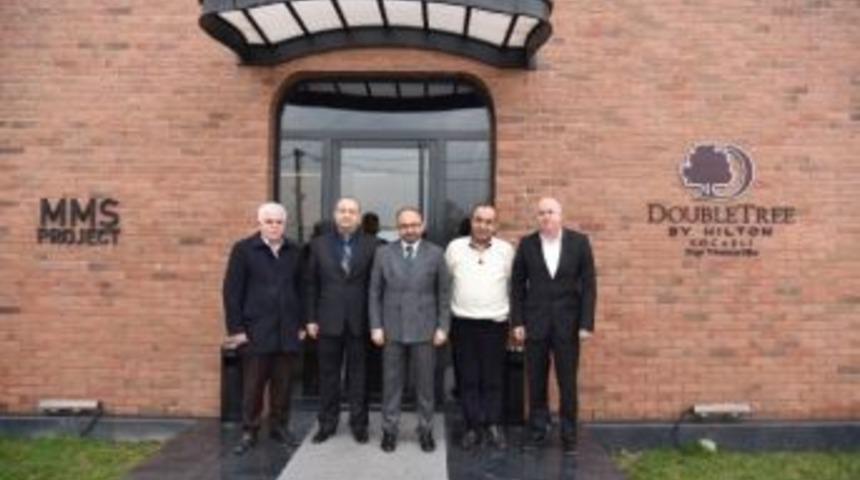 Başkan &Uuml;z&uuml;lmez, Otel Projesini Yerince İnceledi