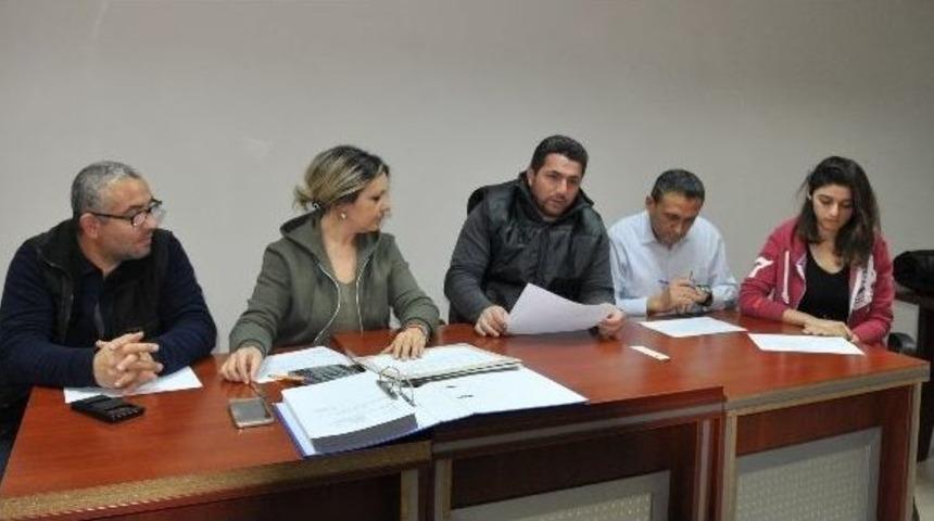 Gen&ccedil;lik Merkezinin İhalesi Yapıldı