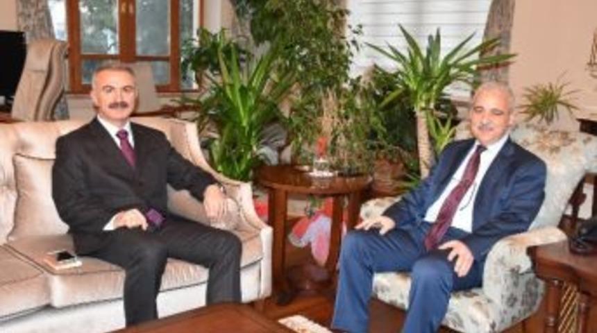 Yunusemre Kaymakamı G&ouml;revine Başladı