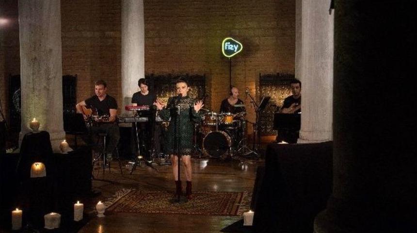 Fizy, İlk &Ouml;zel Video &Ccedil;alışmasını Fatma Turgut&rsquo;la Ger&ccedil;ekleştirdi