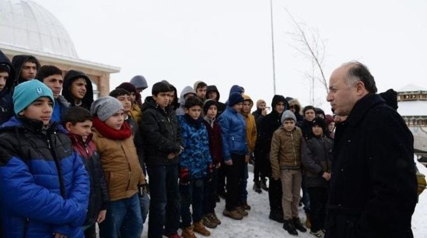 Vali Azizoğlu: &ldquo;bin Bir Hatimlerin Akan G&ouml;zyaşını Dindirmesini Diliyorum&rdquo;