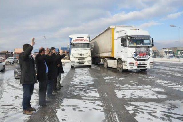 Eskişehir'den Suriye'ye 4 Tır Un Gönderildi