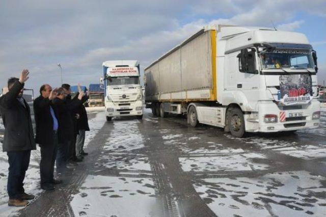 Eskişehir'den Suriye'ye 4 Tır Un Gönderildi