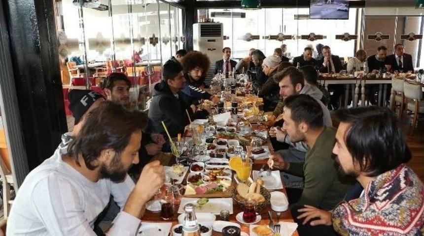 Manisa Bbsk Kahvaltıda Buluştu