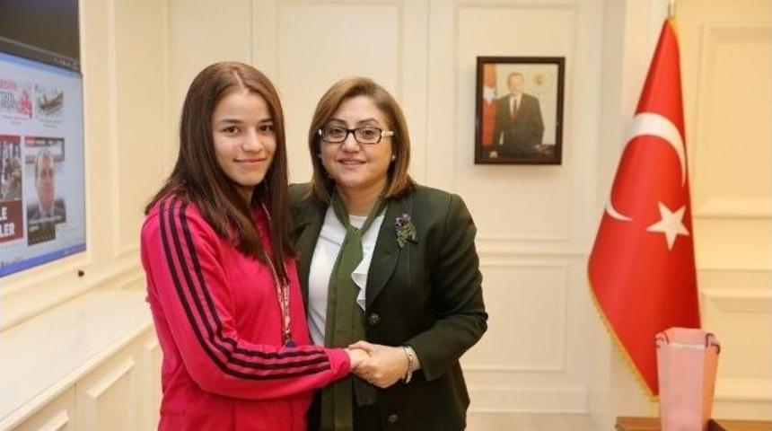 B&uuml;y&uuml;kşehir&rsquo;in Karate Takımından T&uuml;rkiye Şampiyonluğu