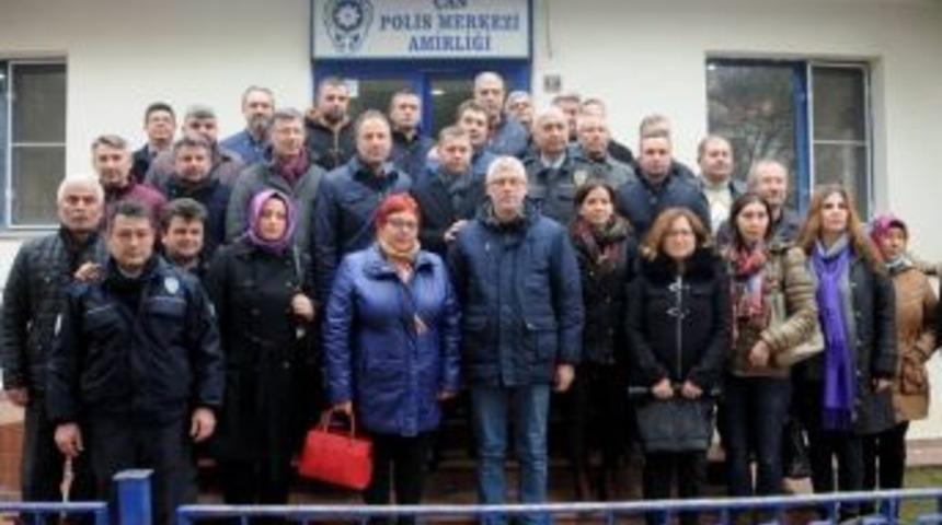 Siyasi Parti Başkanlarından Emniyete Taziye Ziyareti