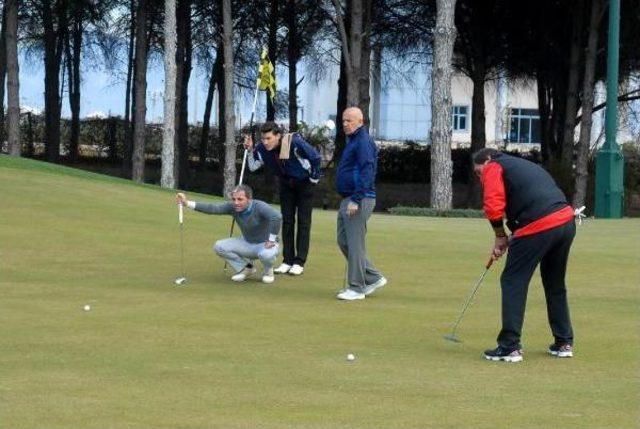 Fikret Öztürk Kulüplerarası Golf Turnuvası Başladı