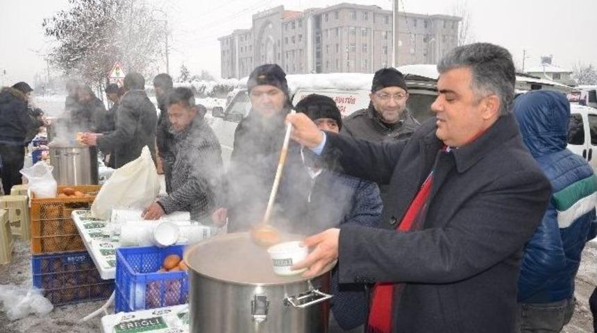 Halep&rsquo;e Yardım Konvoyu Ereğli&rsquo;de Karşılandı