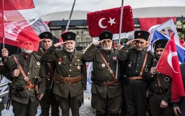 Şehitler Tepesi ne Ziyaretler Devam Ediyor 3