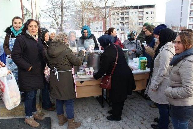 Kozabirlik İlkokulu’nda ’millet Ümmet’ Çorbası