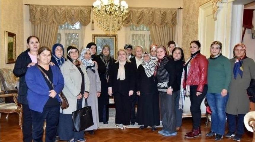 Kevser Çakacak, Şehit Anneleri Ve Eşleriyle Bir Araya Geldi