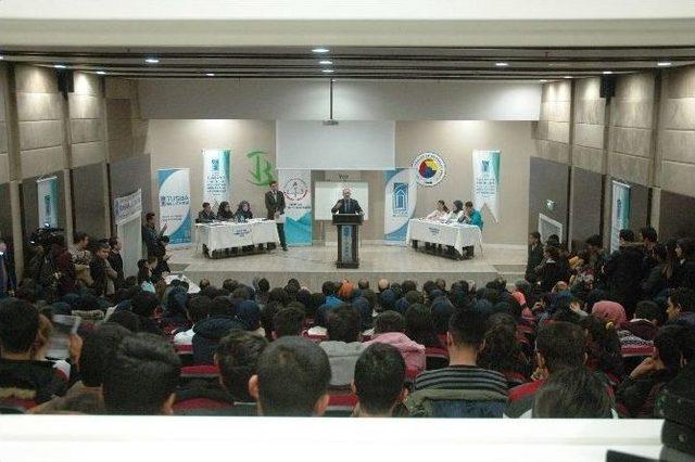 Tuşba&rsquo;da &lsquo;liseler Arası M&uuml;nazara&rsquo; Yarışması 1