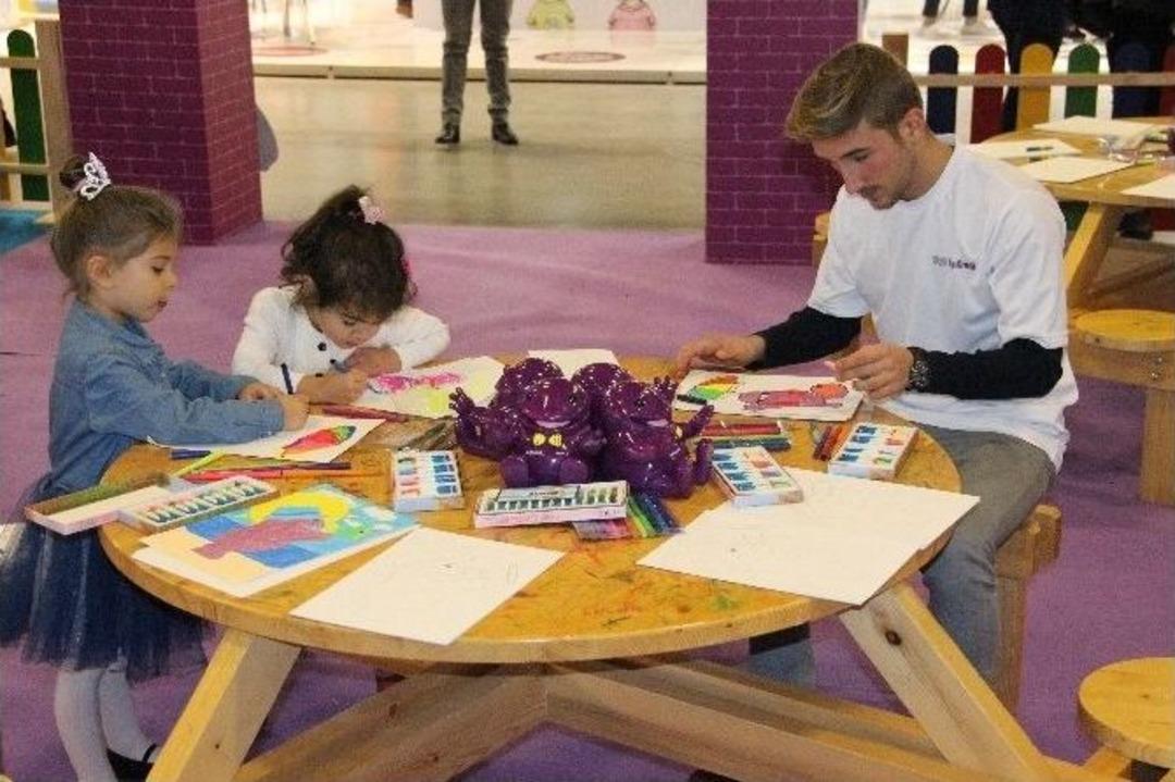 Aile Festivali İbs, Y&uuml;zlerce S&uuml;rpriz İle Kapılarını A&ccedil;tı