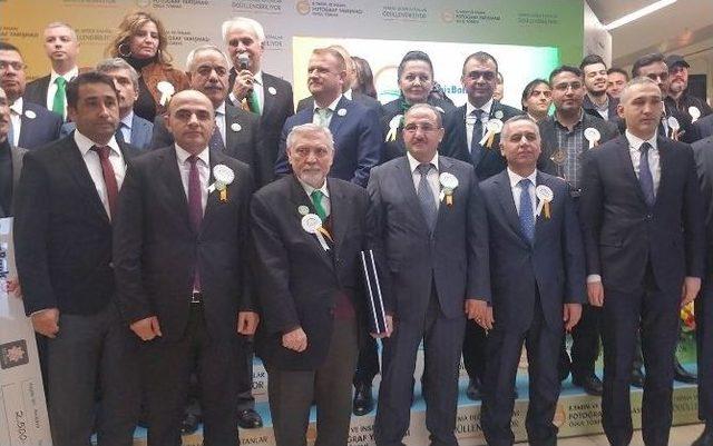 Fotoğraf Sanatçısı Olcay Ödülünü Aldı 1