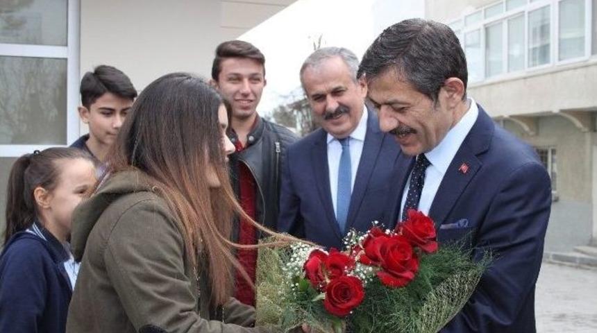 Vali Mesut Yıldırım, Araç’ı Ziyaret Etti