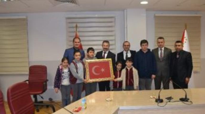 Mustafa Kemal Ortaokulu’ndan Eskişehir İl Emniyet Müdürlüğü’ne Taziye Ziyareti