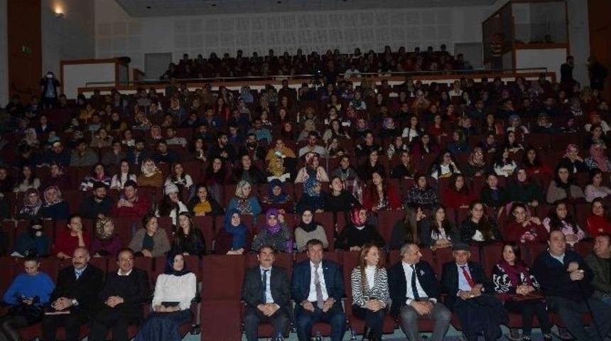 Pepee’nin Fikir Annesi Ayşe Şule Bilgiç Öğrencilerle Buluştu