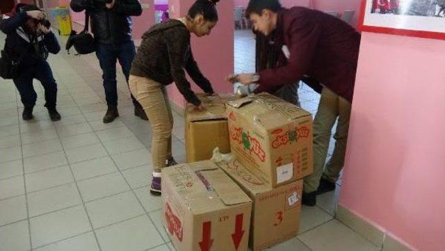 Ortaokul Öğrencileri, Halepli Çocuklar Için Yardım Topladı 2
