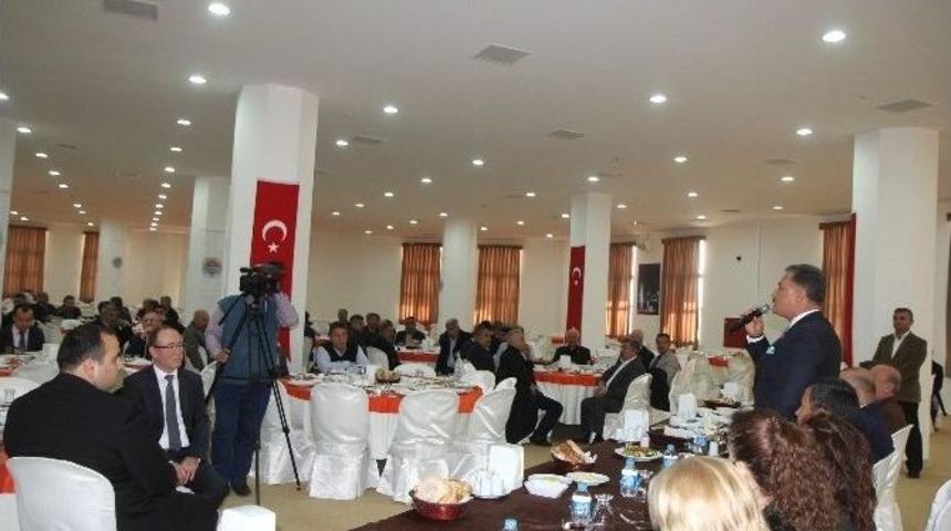 Toroslar Belediyesi, Kurtuluş G&uuml;n&uuml; Hazırlıklarına Başladı