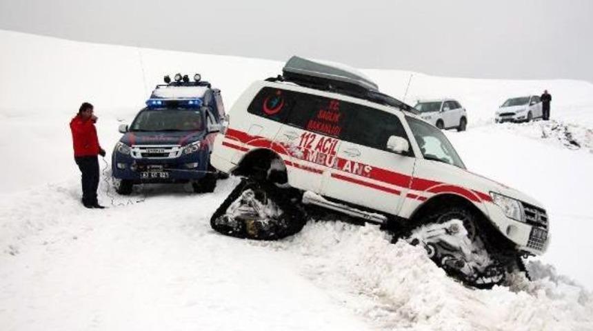 Kalp Hastası Şehit Babası, Paletli Ambulansla Hastaneye Kaldırıldı