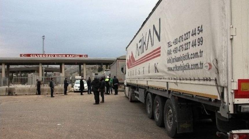 48 Tırlık Yardım Konvoyu Cilveg&ouml;z&uuml;&rsquo;nden Ge&ccedil;ti