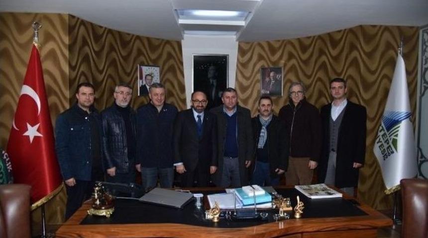 Başkan &Uuml;z&uuml;lmez, Halep&rsquo;e Yardım İ&ccedil;in İlk Adımı Attı