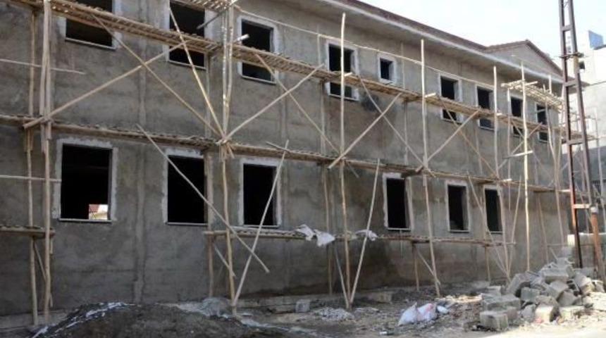 2 Kardeşinin &Ouml;l&uuml;m&uuml;yle Bunalıma Giren Gen&ccedil; Kendini Yaktı, &Ouml;ld&uuml;