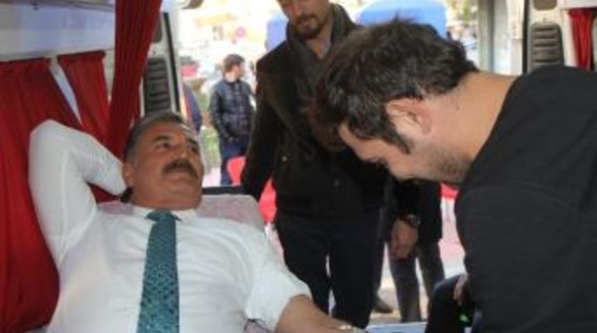 Başkan Tuna&rsquo;dan Kan Bağışına Destek