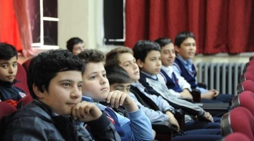 Geleceğin Zonguldaklı Yazarları Be&uuml; Tarafından Yetiştiriliyor