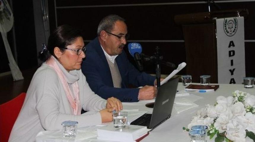 &ldquo;başkanlık Sistemi&rdquo; Konulu Konferans D&uuml;zenlendi