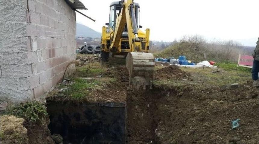 Jandarma Ekipleri Gizli Yeraltı Yakıt Tankı Ele Ge&ccedil;irdi